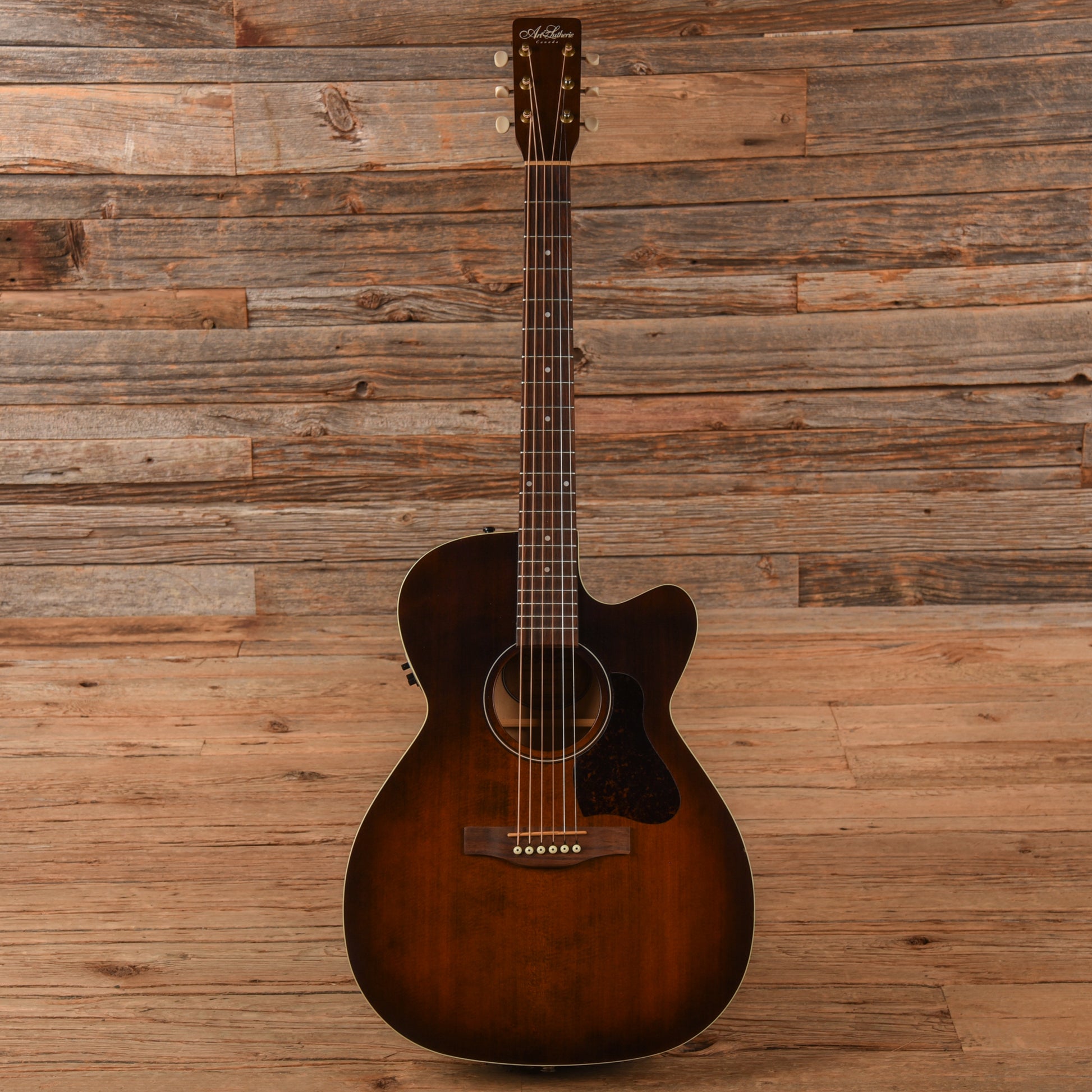 Art & Lutherie Legacy Sunburst Acoustic Guitars / Dreadnought