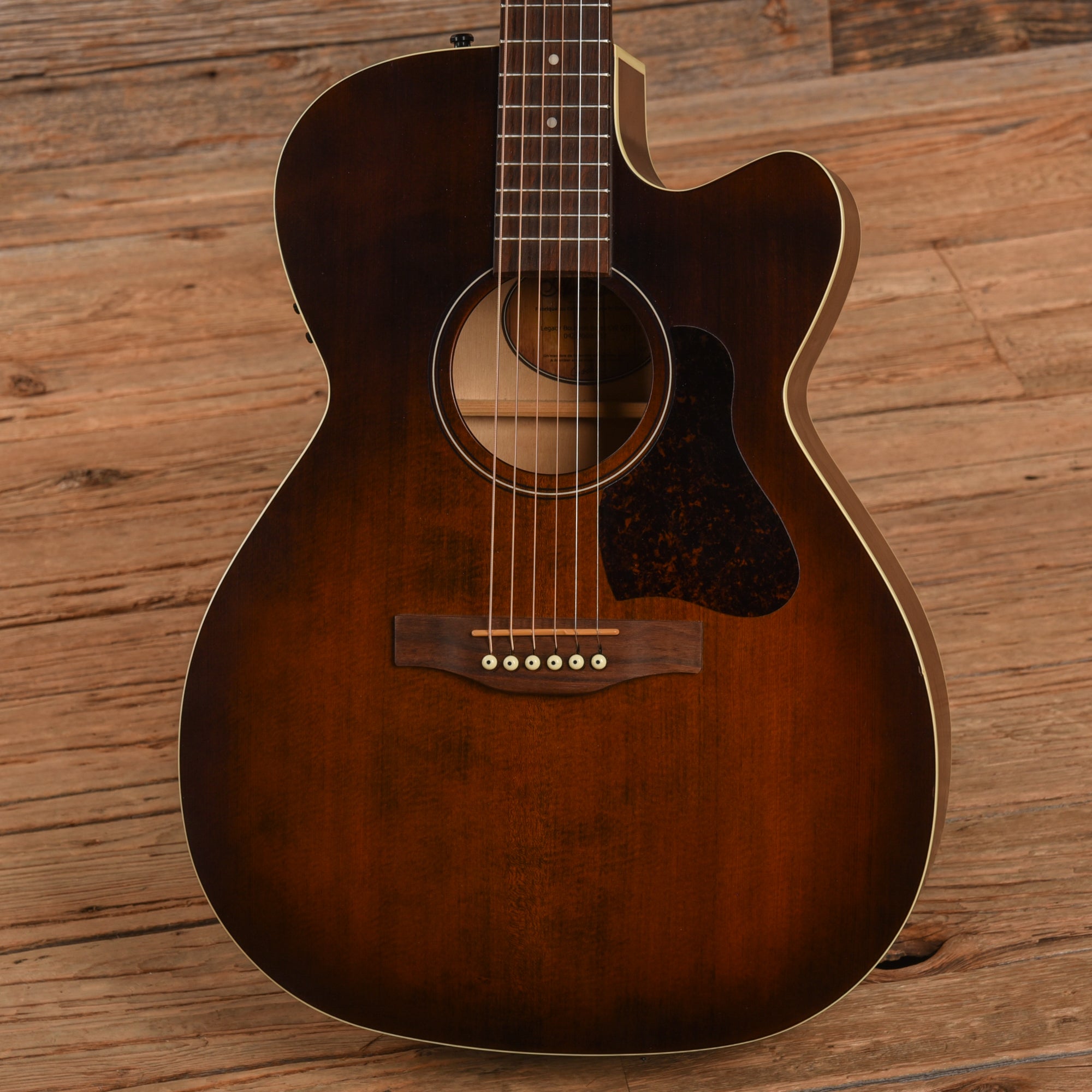 Art & Lutherie Legacy Sunburst Acoustic Guitars / Dreadnought