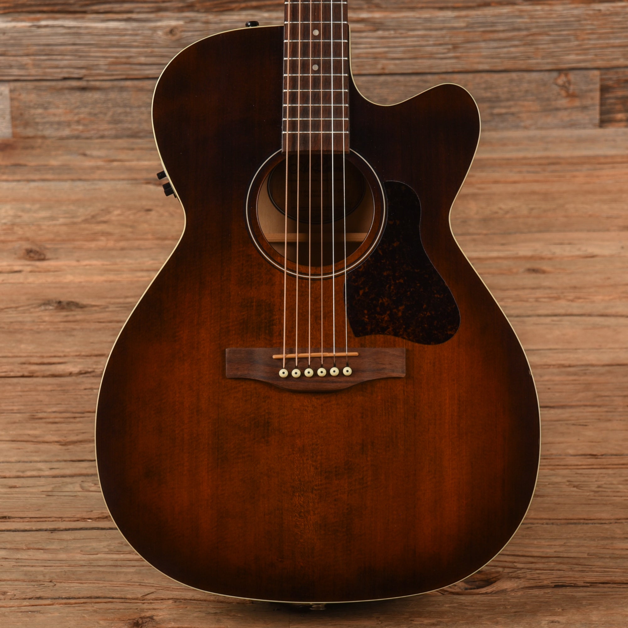 Art & Lutherie Legacy Sunburst Acoustic Guitars / Dreadnought