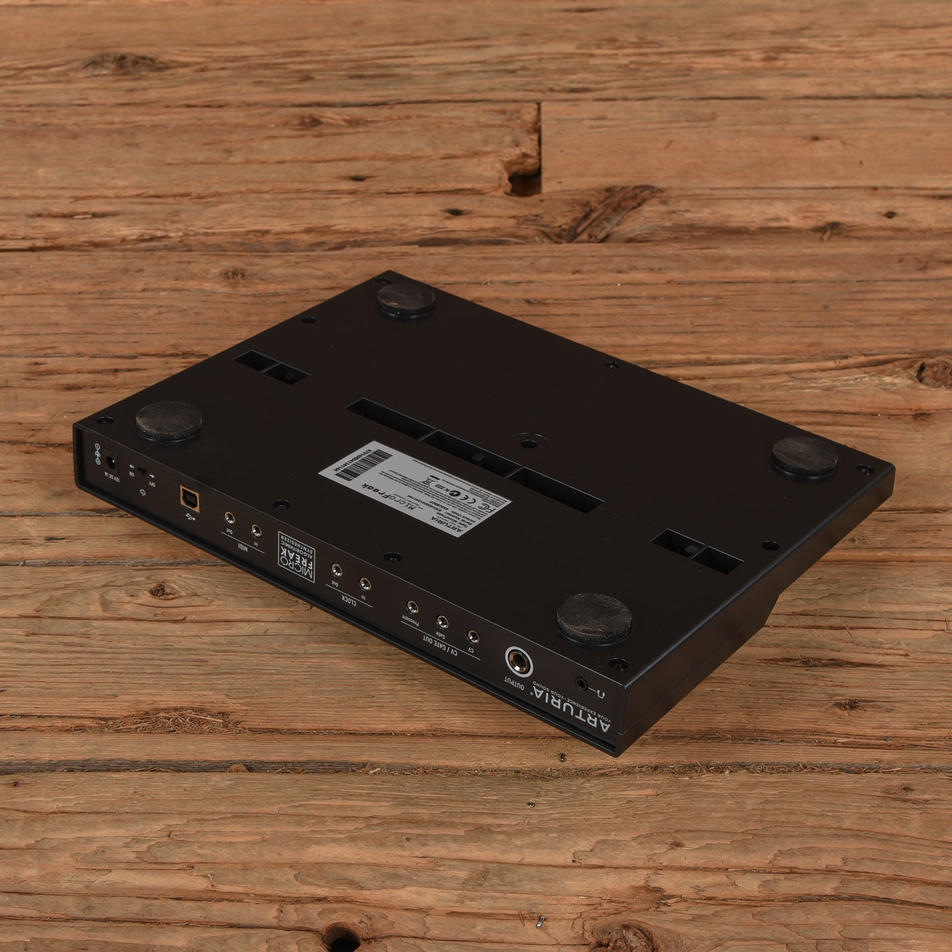 Arturia MicroFreak 25-Key Algorithmic Synthesizer Keyboards and Synths / Synths / Digital Synths