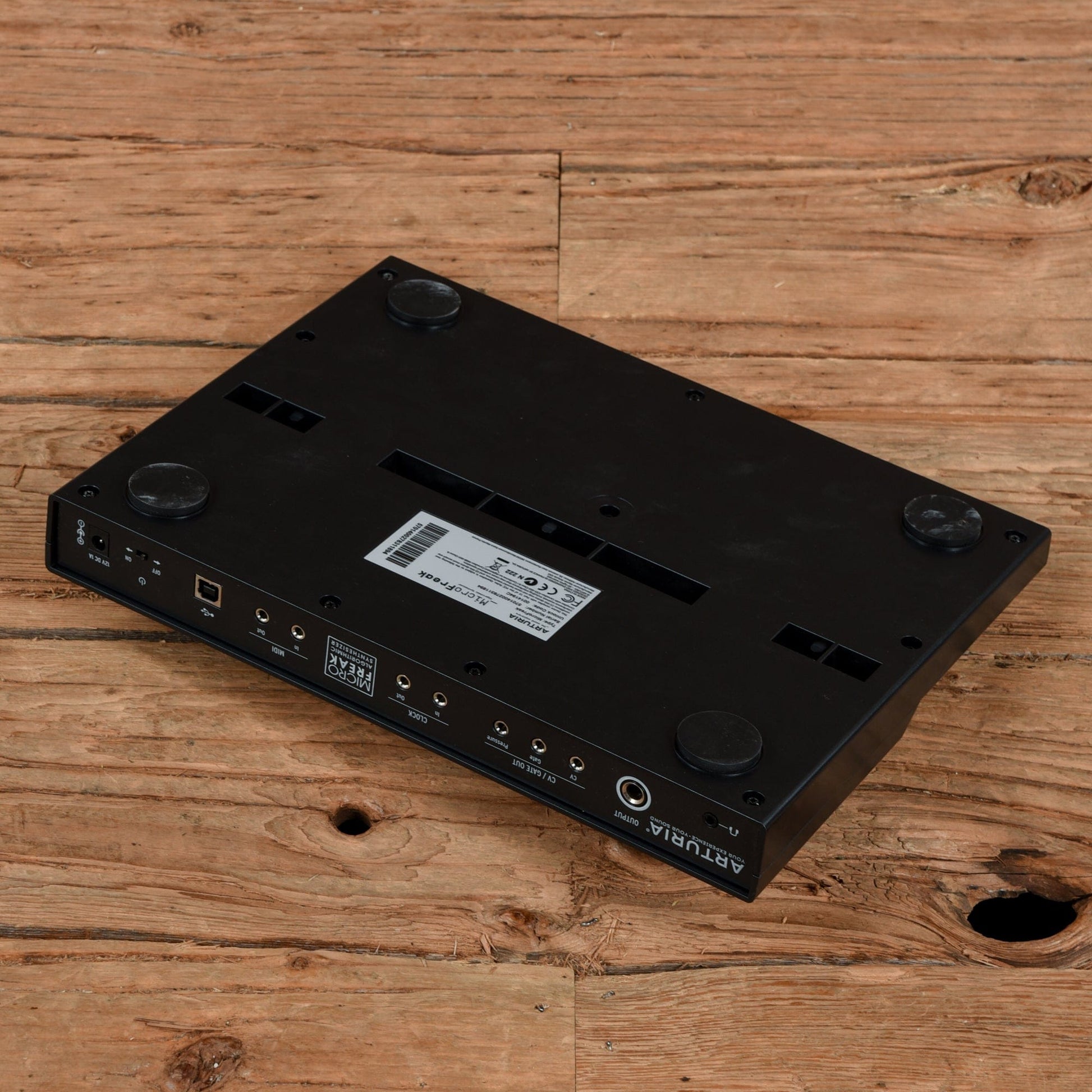 Arturia MicroFreak 25-Key Algorithmic Synthesizer Keyboards and Synths / Synths / Digital Synths