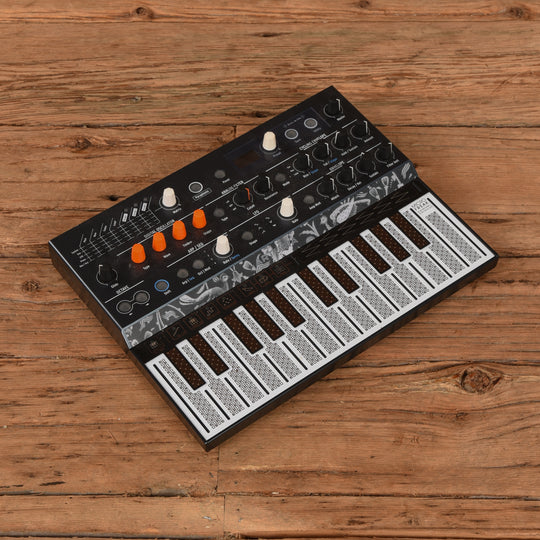 Arturia Microfreak Keyboards and Synths / Synths / Digital Synths