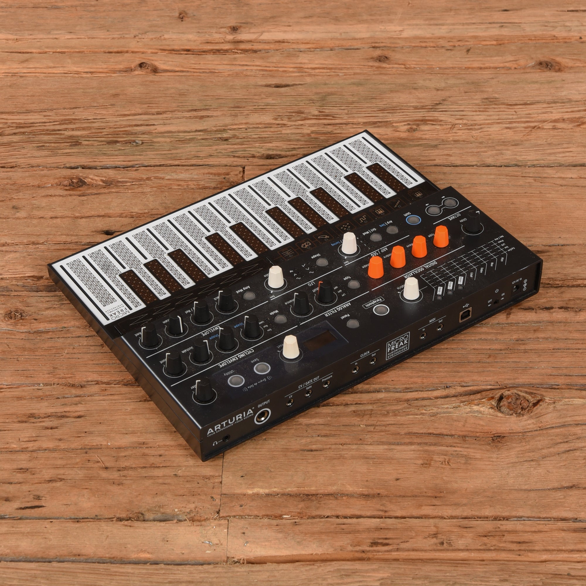Arturia Microfreak Keyboards and Synths / Synths / Digital Synths