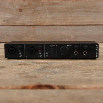 Arturia MiniFuse 4 Audio & MIDI Interface Black Pro Audio / Interfaces