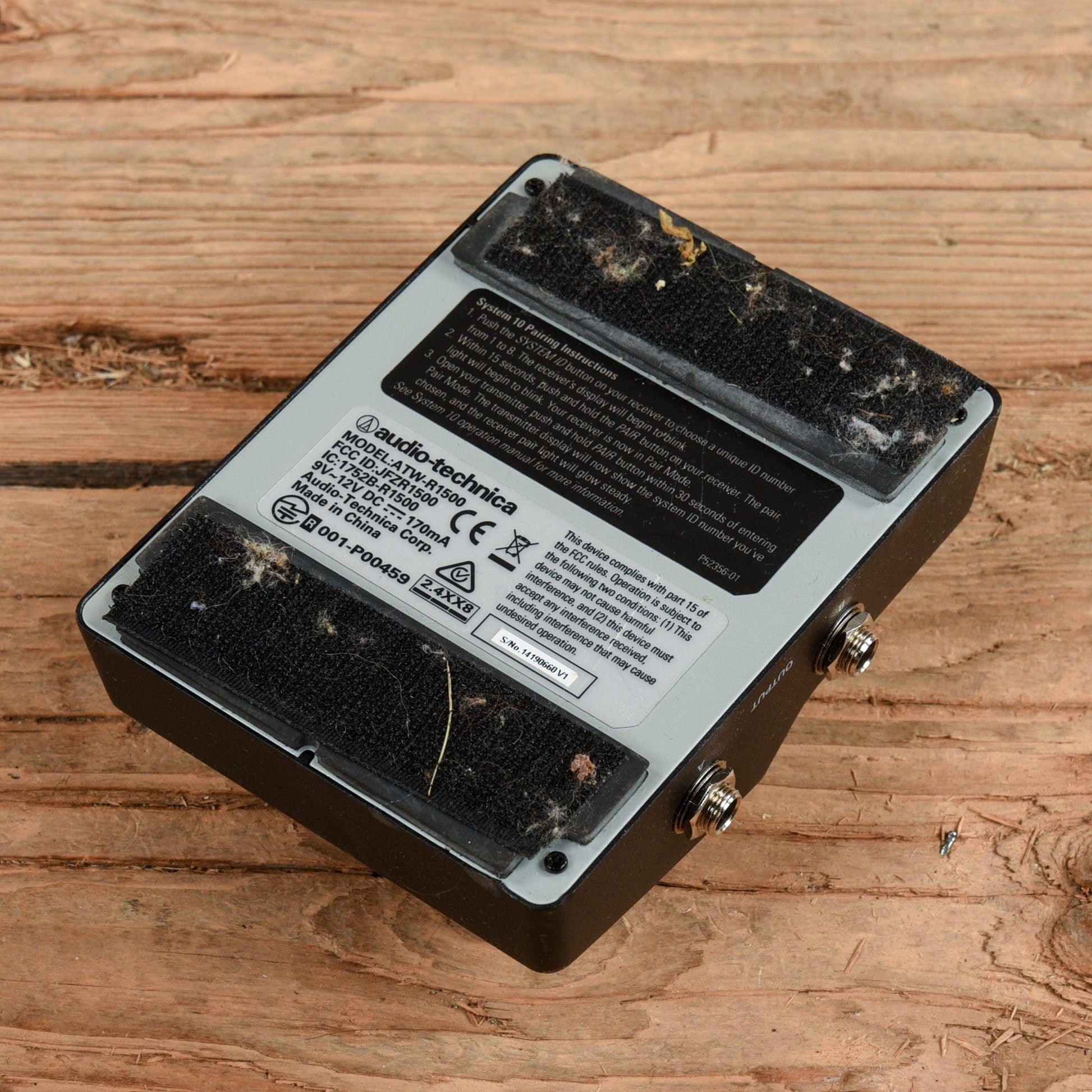 Audio-Technica ATW-1501 System 10 Digital Wireless Guitar Stompbox Pro Audio / Accessories / Wireless Instrument Systems