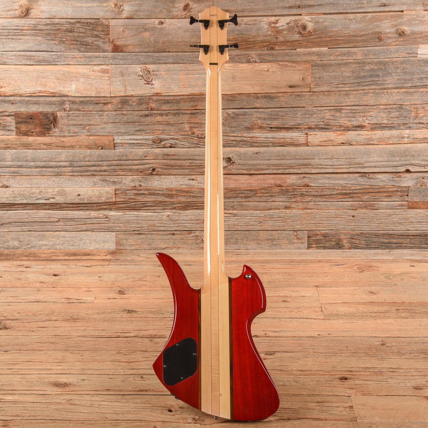 B.C. Rich Heritage Classic Mockingbird Bass Cherry 2004 Bass Guitars / 4-String