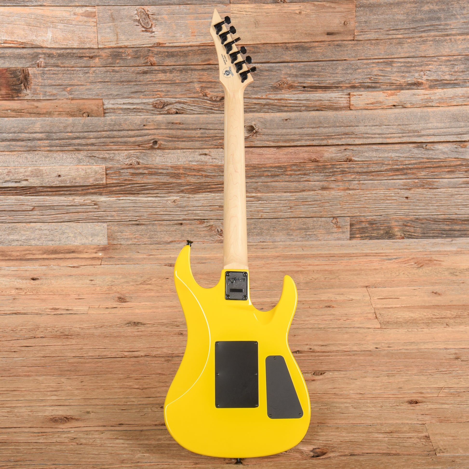 B.C. Rich Gunslinger Yellow  LEFTY Electric Guitars / Solid Body
