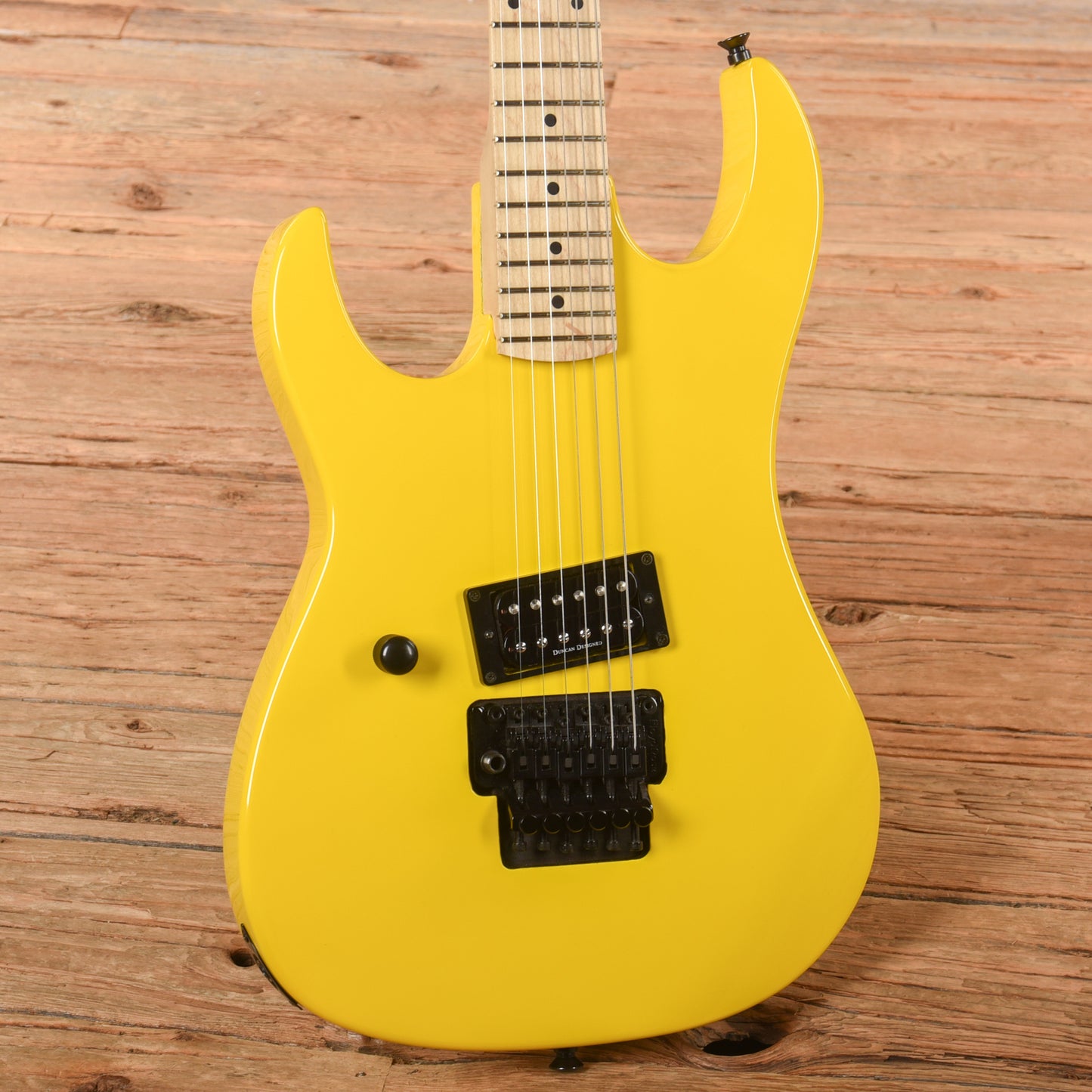 B.C. Rich Gunslinger Yellow  LEFTY Electric Guitars / Solid Body