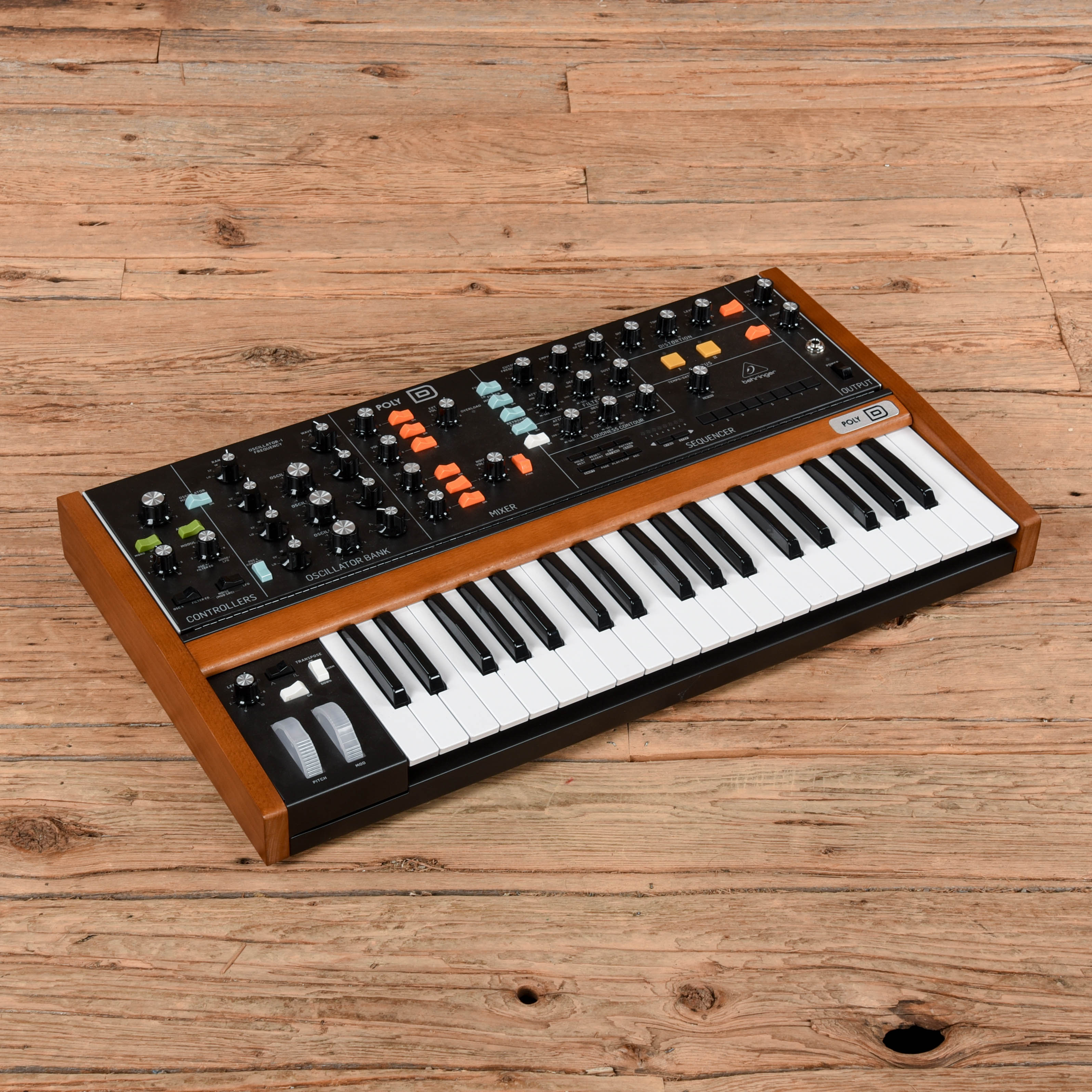 Behringer Poly D 4-Voice Polyphonic Synthesizer – Chicago Music