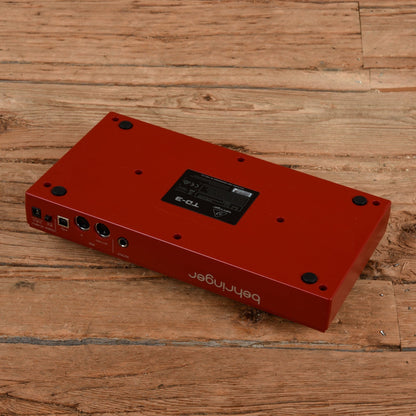 Behringer TD-3 Analog Bass Line Synthesizer Effects and Pedals / Bass Pedals