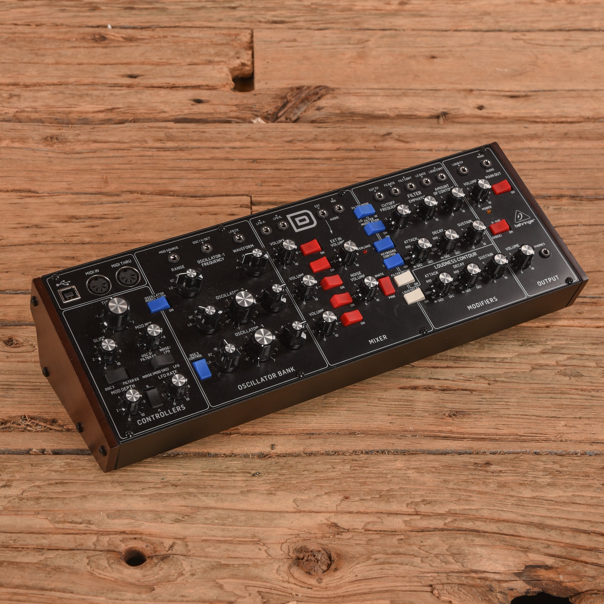Behringer Model D Analog Synthesizer Keyboards and Synths / Synths / Desktop Synths