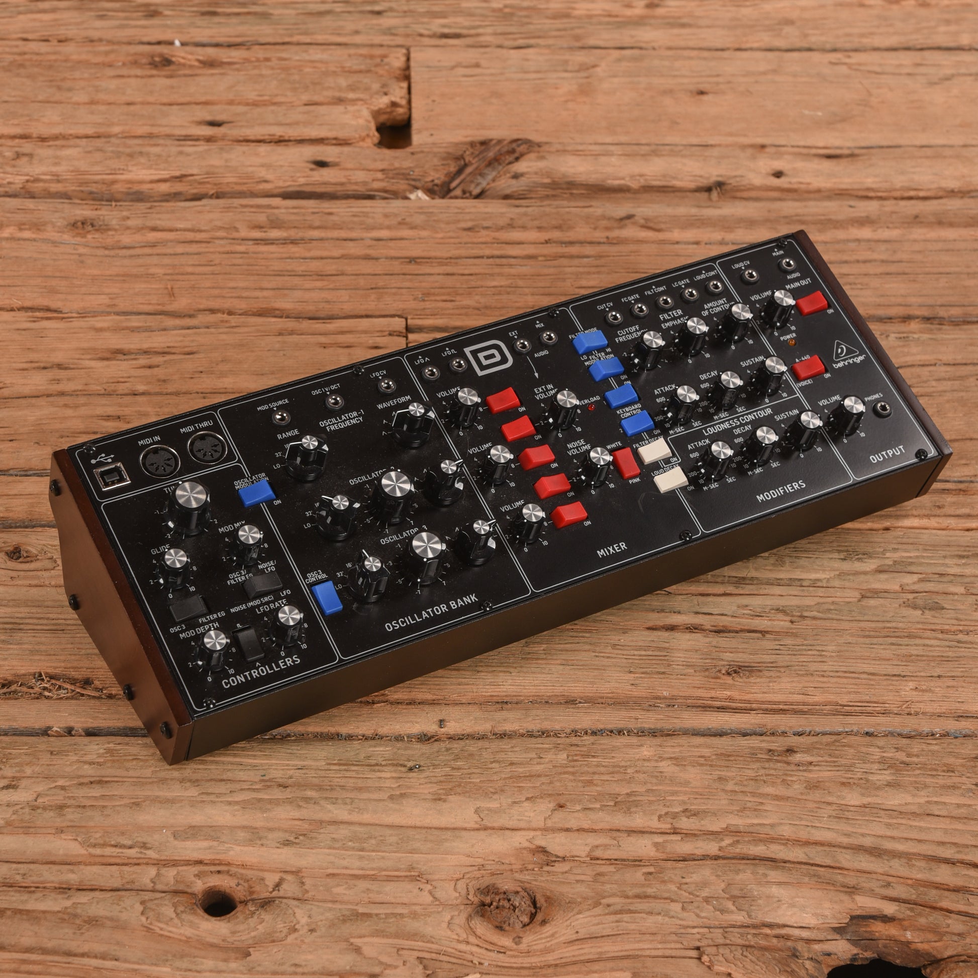 Behringer Model D Analog Synthesizer Keyboards and Synths / Synths / Desktop Synths