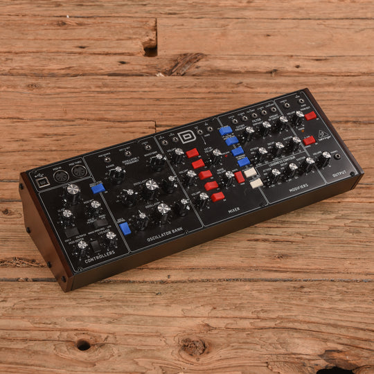 Behringer Model D Analog Synthesizer Keyboards and Synths / Synths / Desktop Synths
