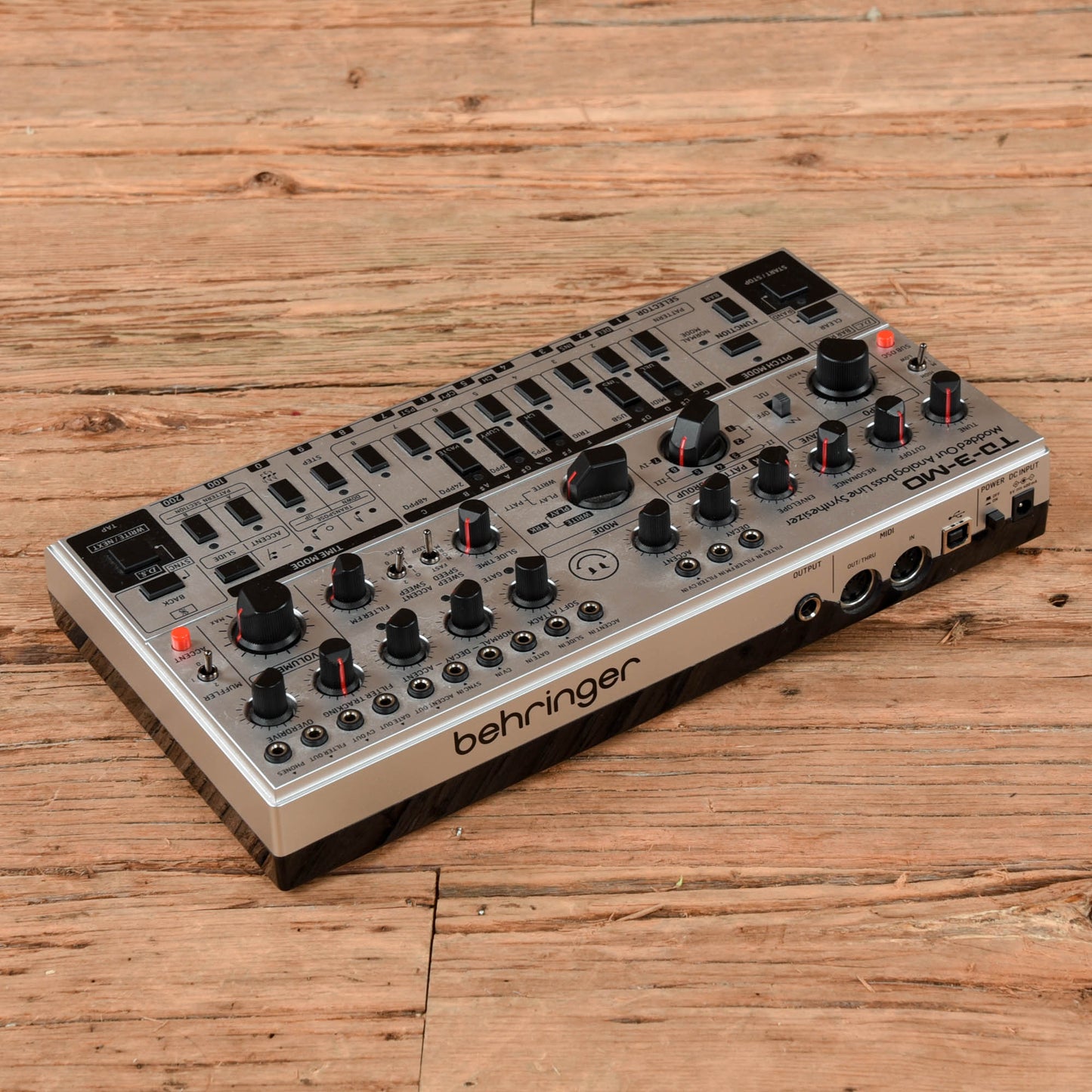 Behringer TD-3-MO Keyboards and Synths / Synths / Digital Synths