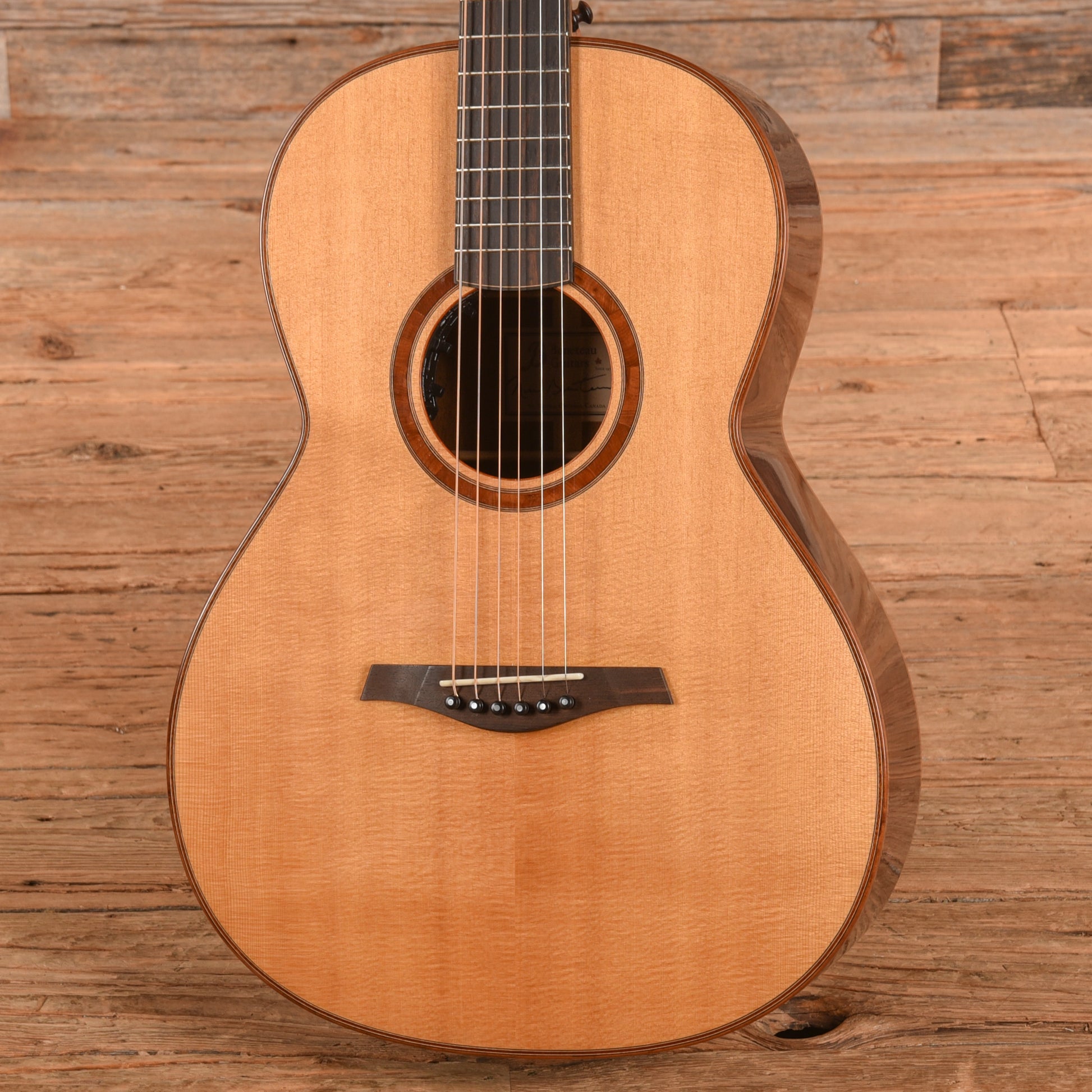Beneteau 000-12 Natural Acoustic Guitars
