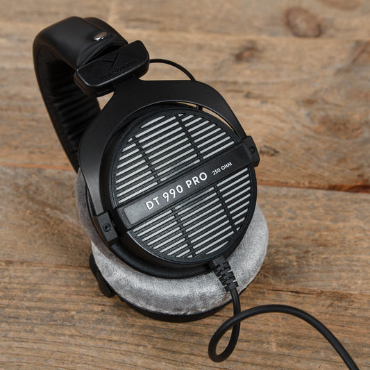 beyerdynamic DT 990 Pro 250 Ohm Studio Headphones Home Audio / Headphones / Over-ear Headphones