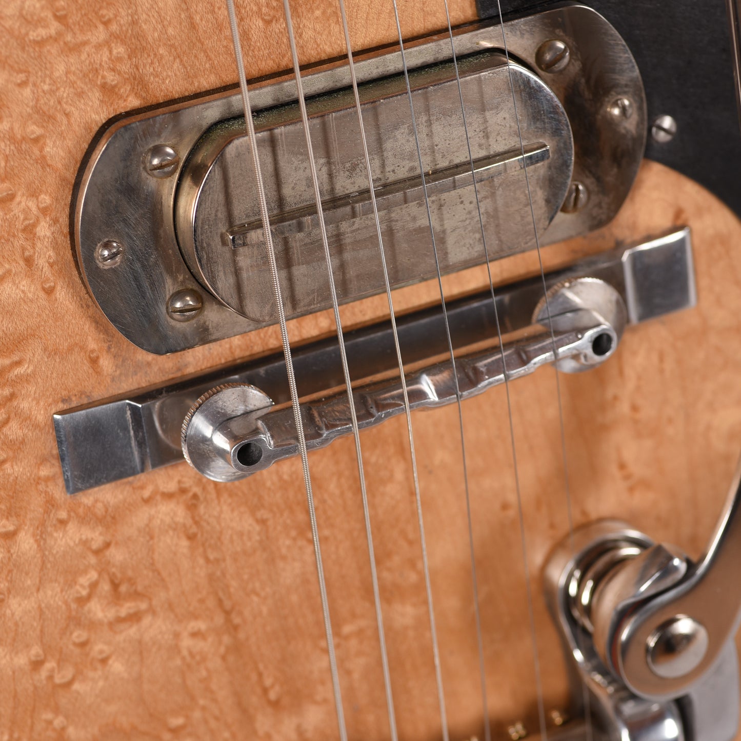 BilT P. Bigsby Zaftig Birdseye Maple/Walnut Satin w/Mojo P.A.B. Pickups Electric Guitars / Solid Body