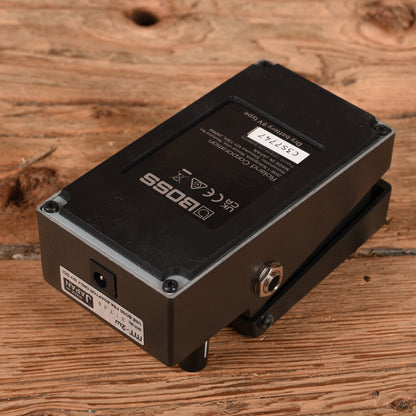 Boss MT-2w Metal Zone Effect Pedals