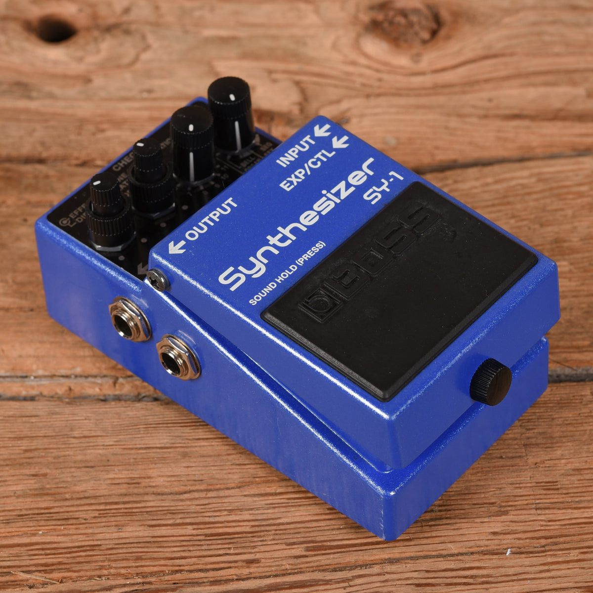 Boss SY-1 Synthesizer Effect Pedals