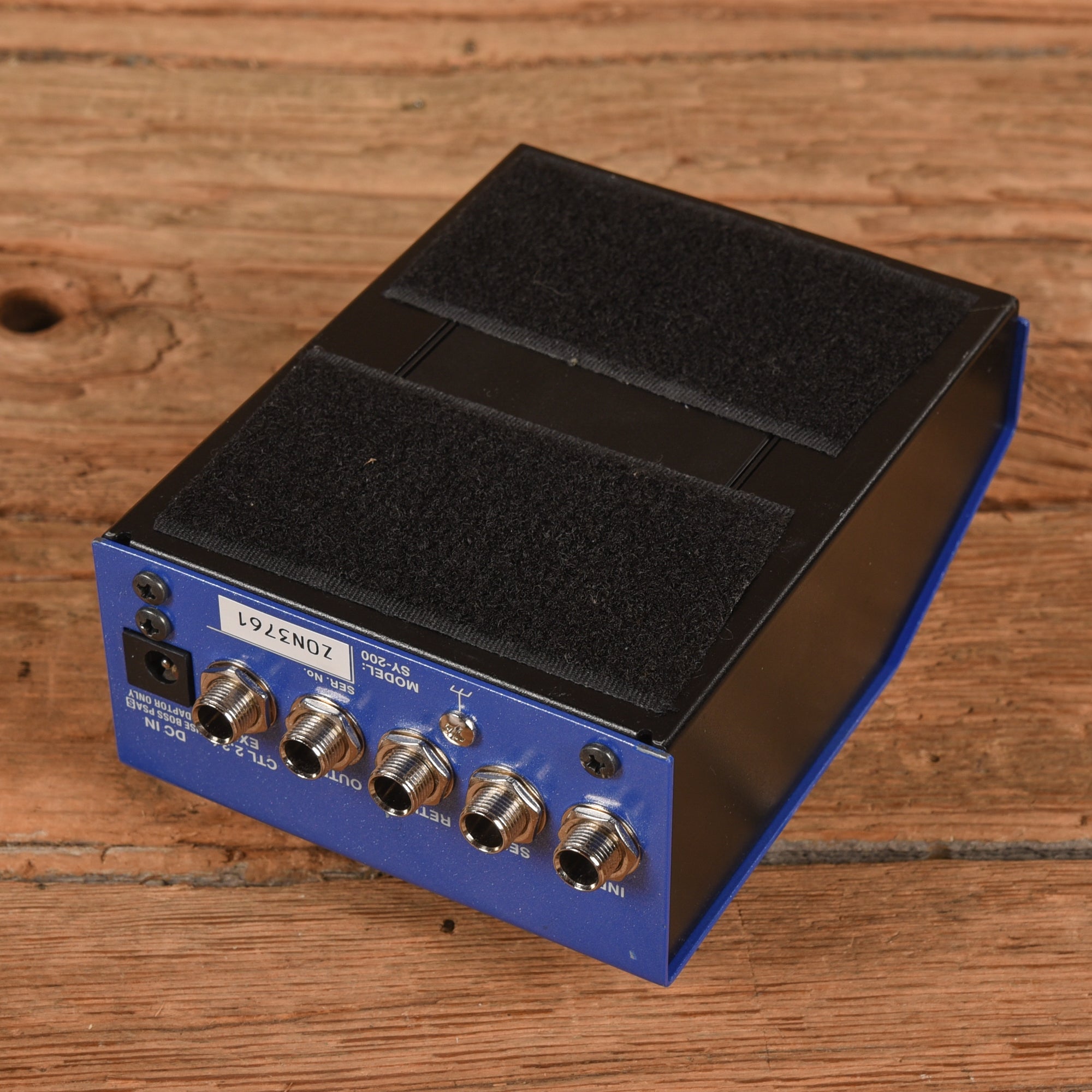Boss SY-200 Effect Pedals