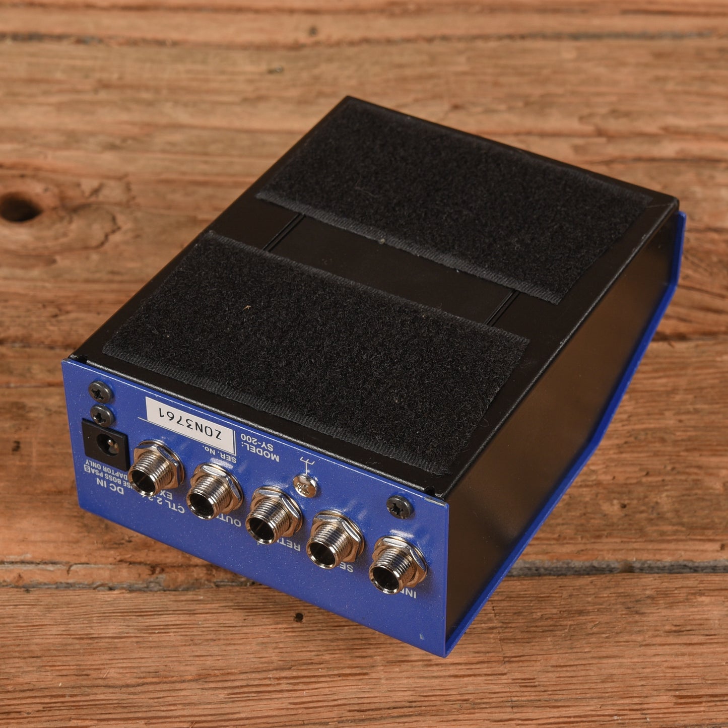 Boss SY-200 Effect Pedals