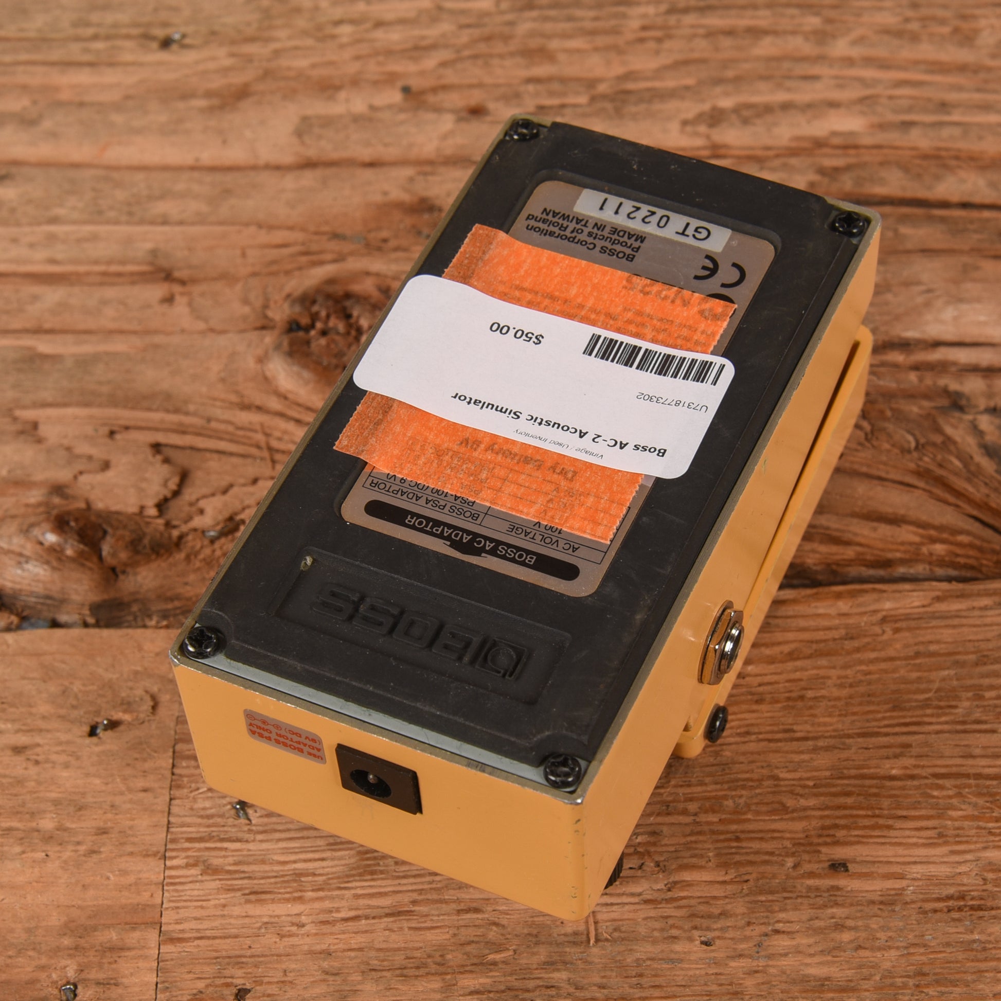 Boss AC-2 Acoustic Simulator Effects and Pedals
