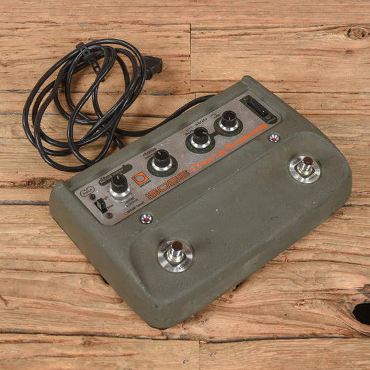 Boss CE-1  1970s Effects and Pedals / Chorus and Vibrato