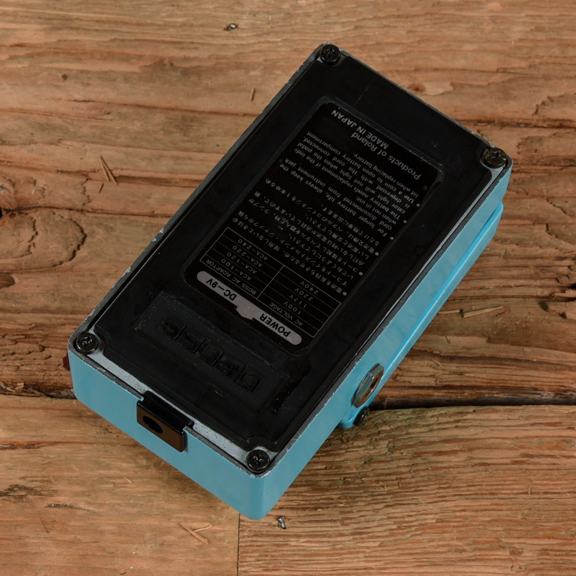 Boss CE-2 Chorus  1980 Effects and Pedals / Chorus and Vibrato
