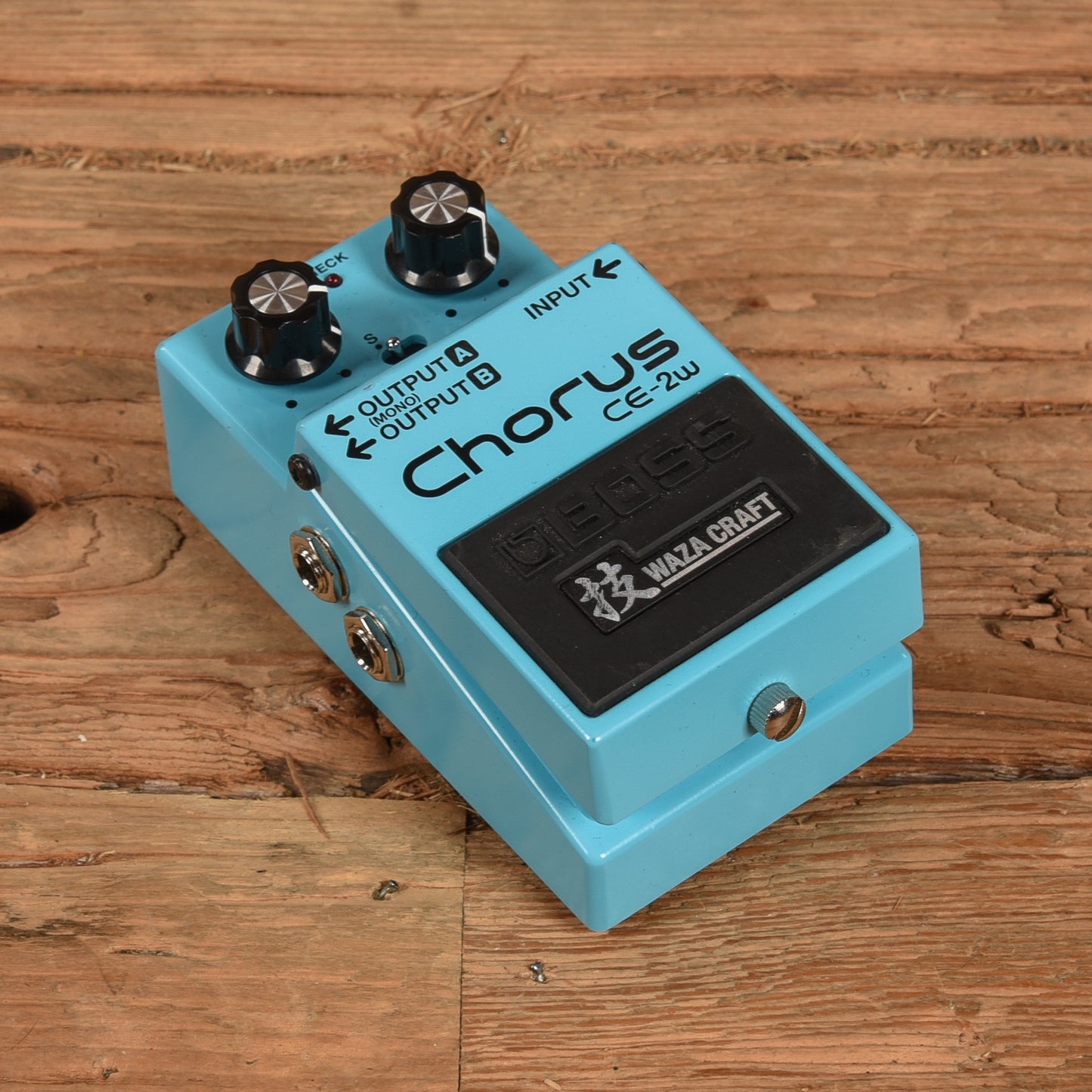 Boss CE-2W Waza Craft Chorus Effects and Pedals / Chorus and Vibrato