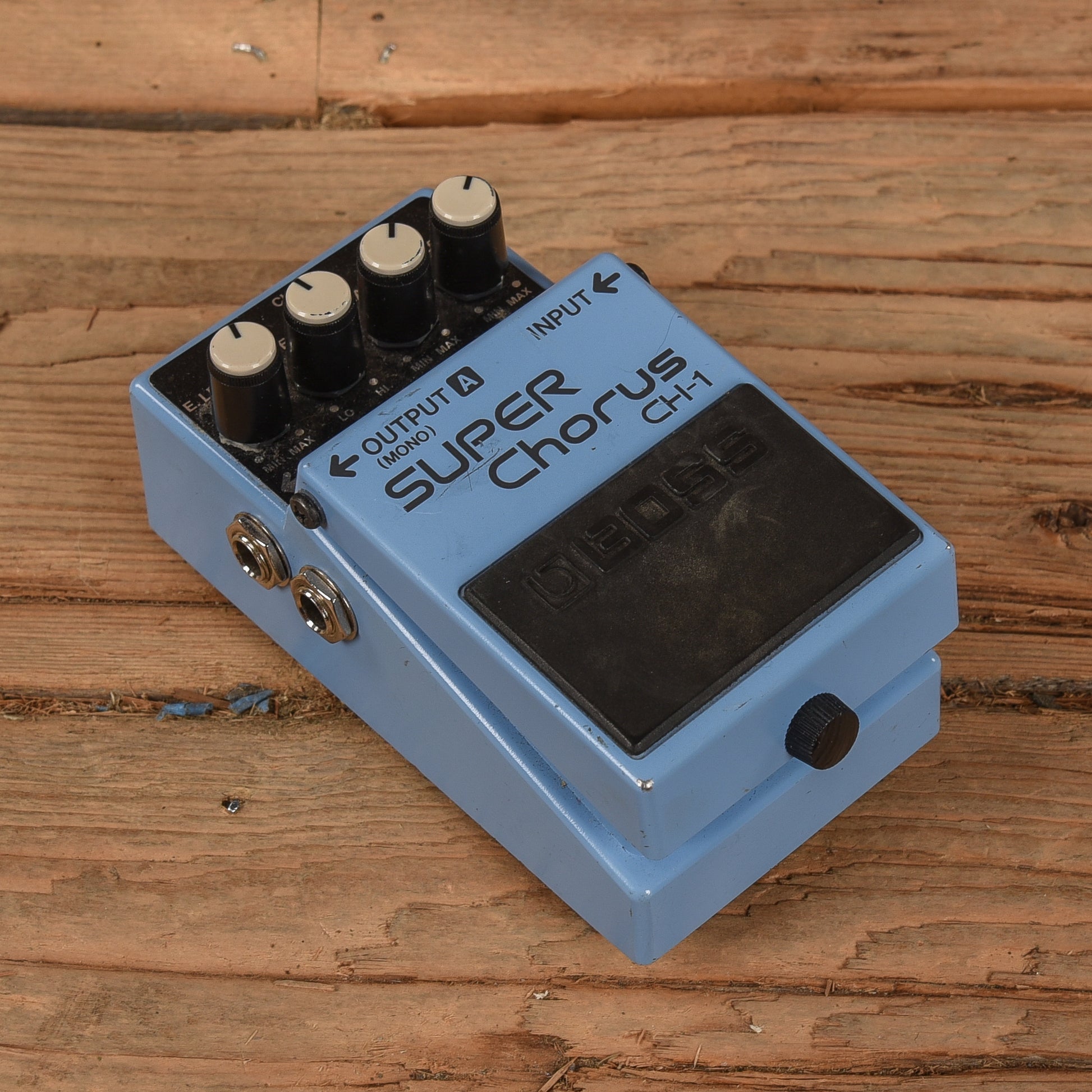 Boss CH-1 Super Chorus Effects and Pedals / Chorus and Vibrato