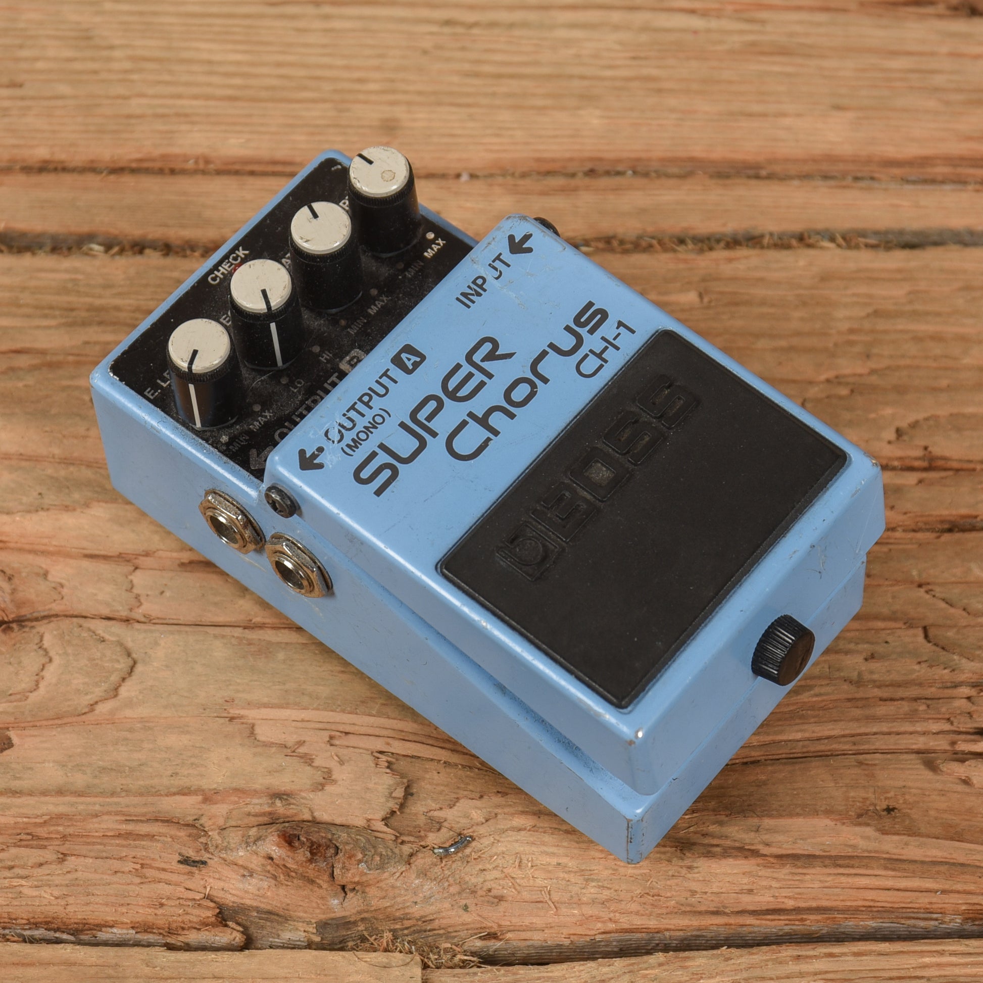 Boss CH-1 Super Chorus Effects and Pedals / Chorus and Vibrato