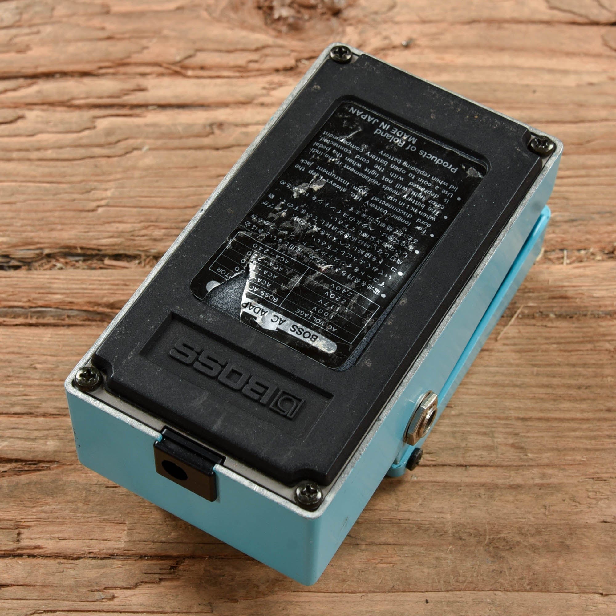 Boss MIJ CE-2 Chorus Effects and Pedals / Chorus and Vibrato