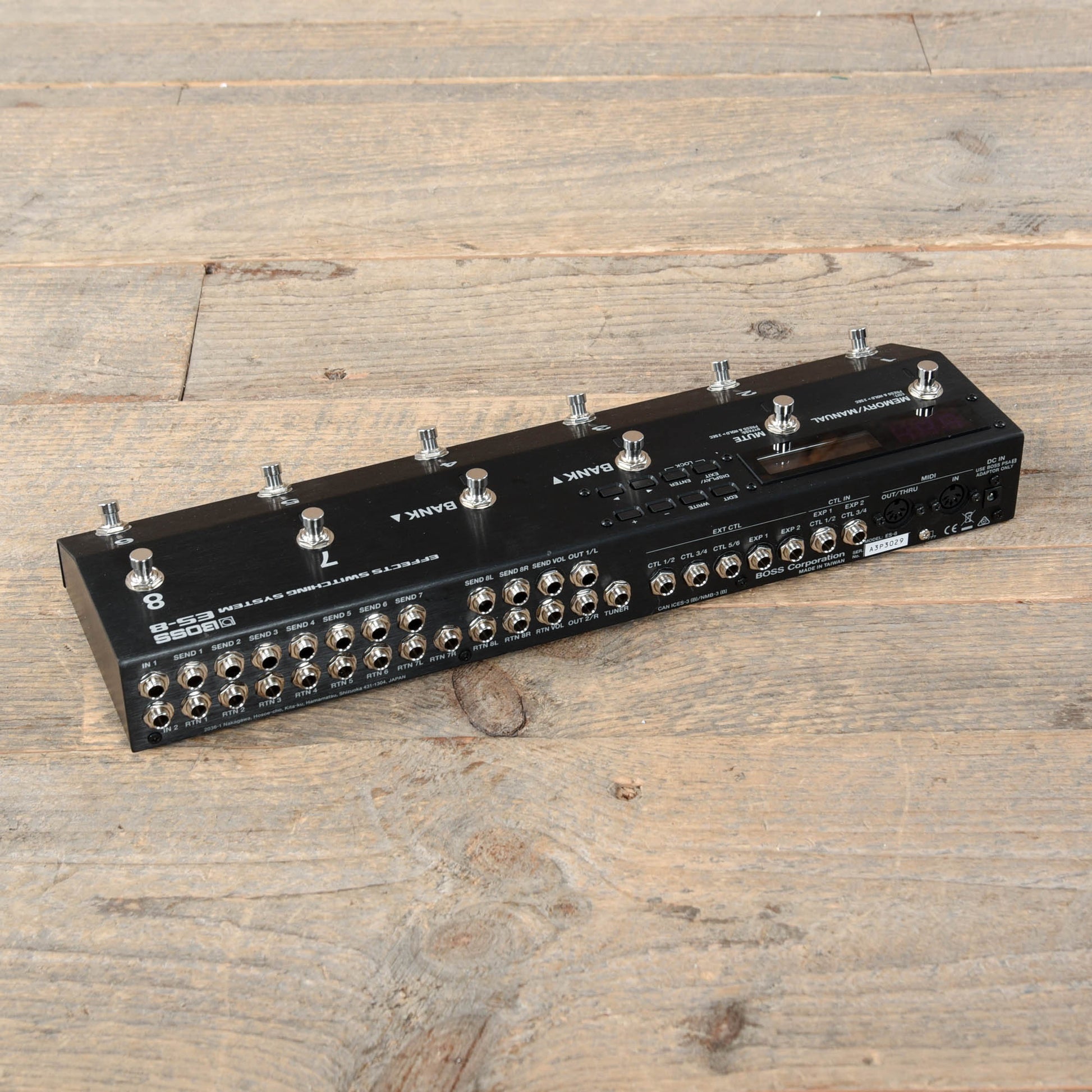 Boss 8 Control Boss ES-8 Effects Switching System – Chicago Music Exchange