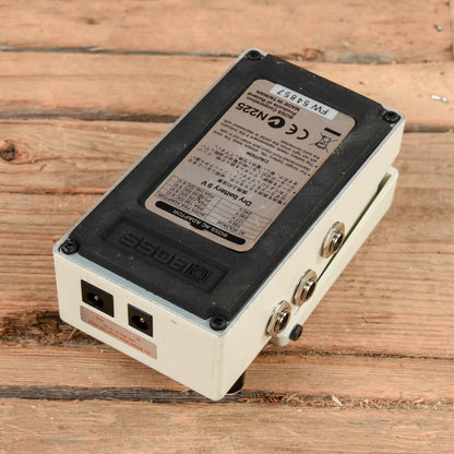 Boss LS-2 Line Selector Effects and Pedals / Controllers, Volume and Expression