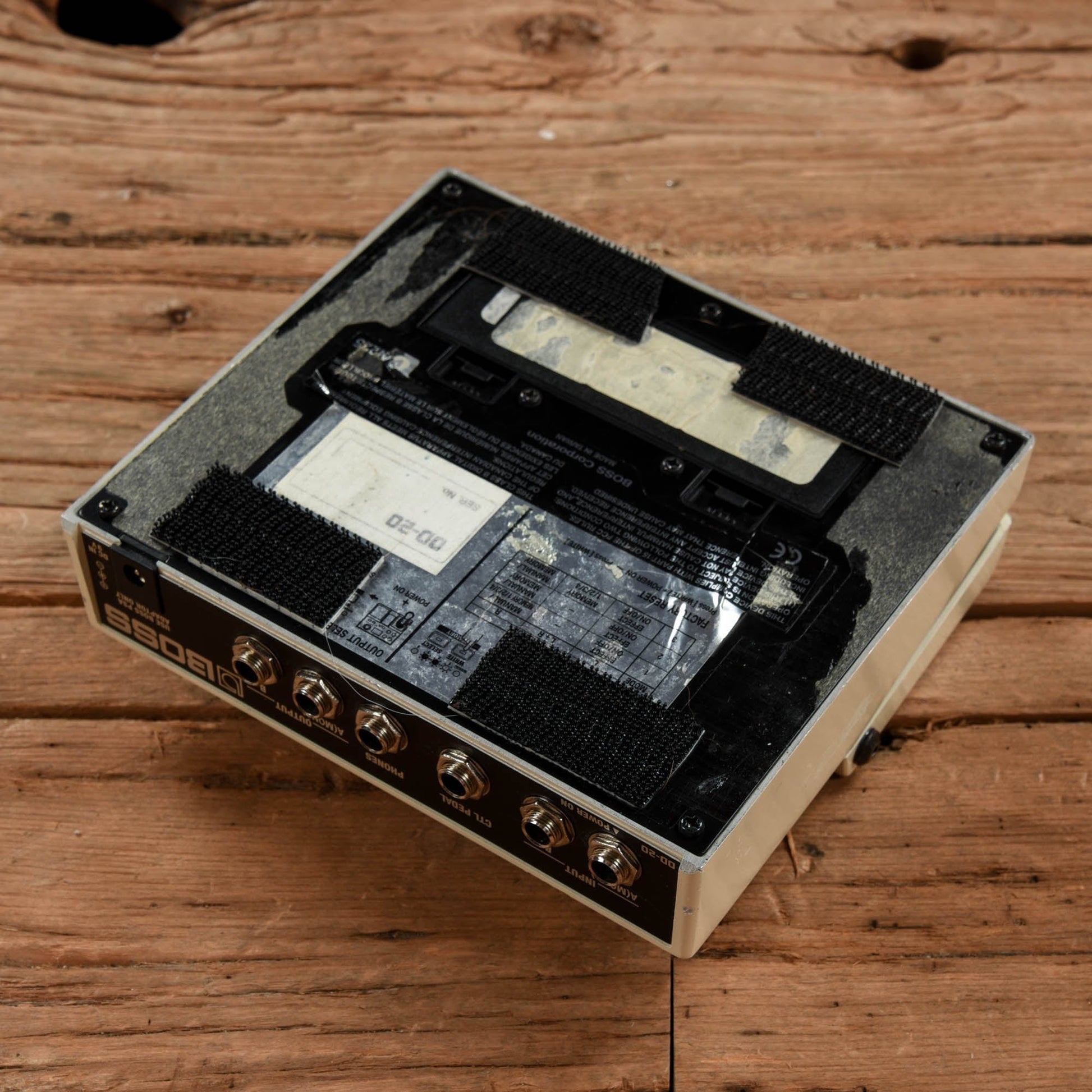 Boss DD-20 Giga Delay Effects and Pedals / Delay