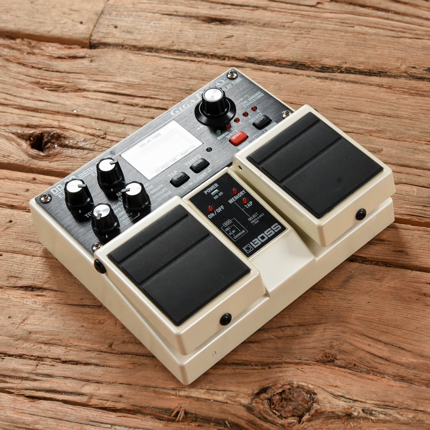 Boss DD-20 Effects and Pedals / Delay