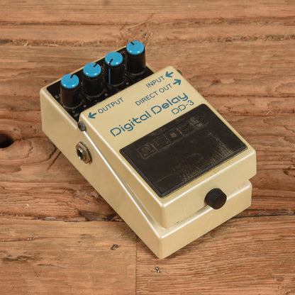 Boss DD-3 Digital Delay Effects and Pedals / Delay