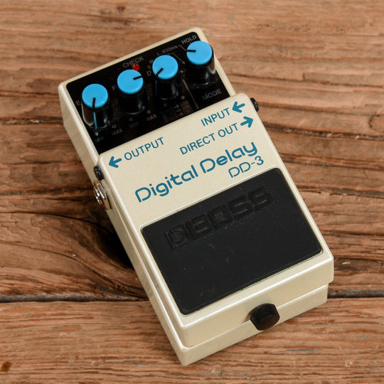 Boss DD-3 Digital Delay Effects and Pedals / Delay