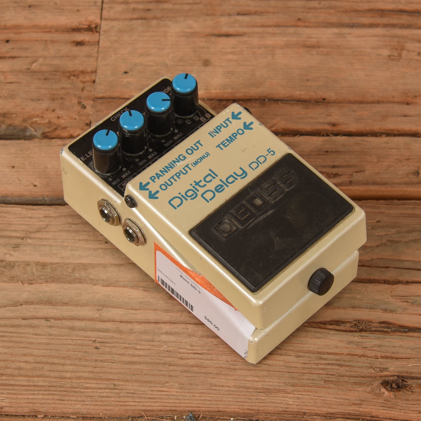 Boss DD-5 Effects and Pedals / Delay