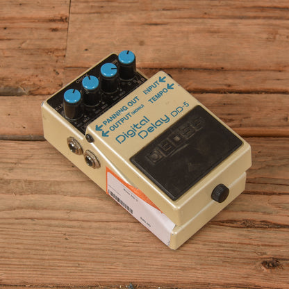 Boss DD-5 Effects and Pedals / Delay