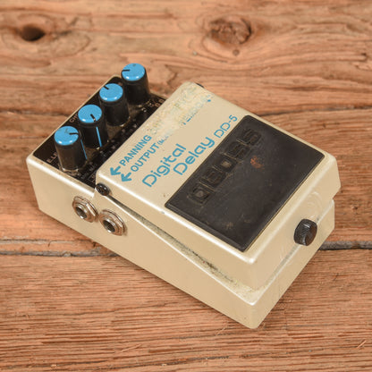 Boss DD-5 Digital Delay Effects and Pedals / Delay