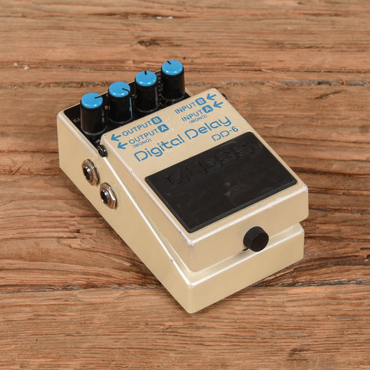 Boss DD-6 Effects and Pedals / Delay