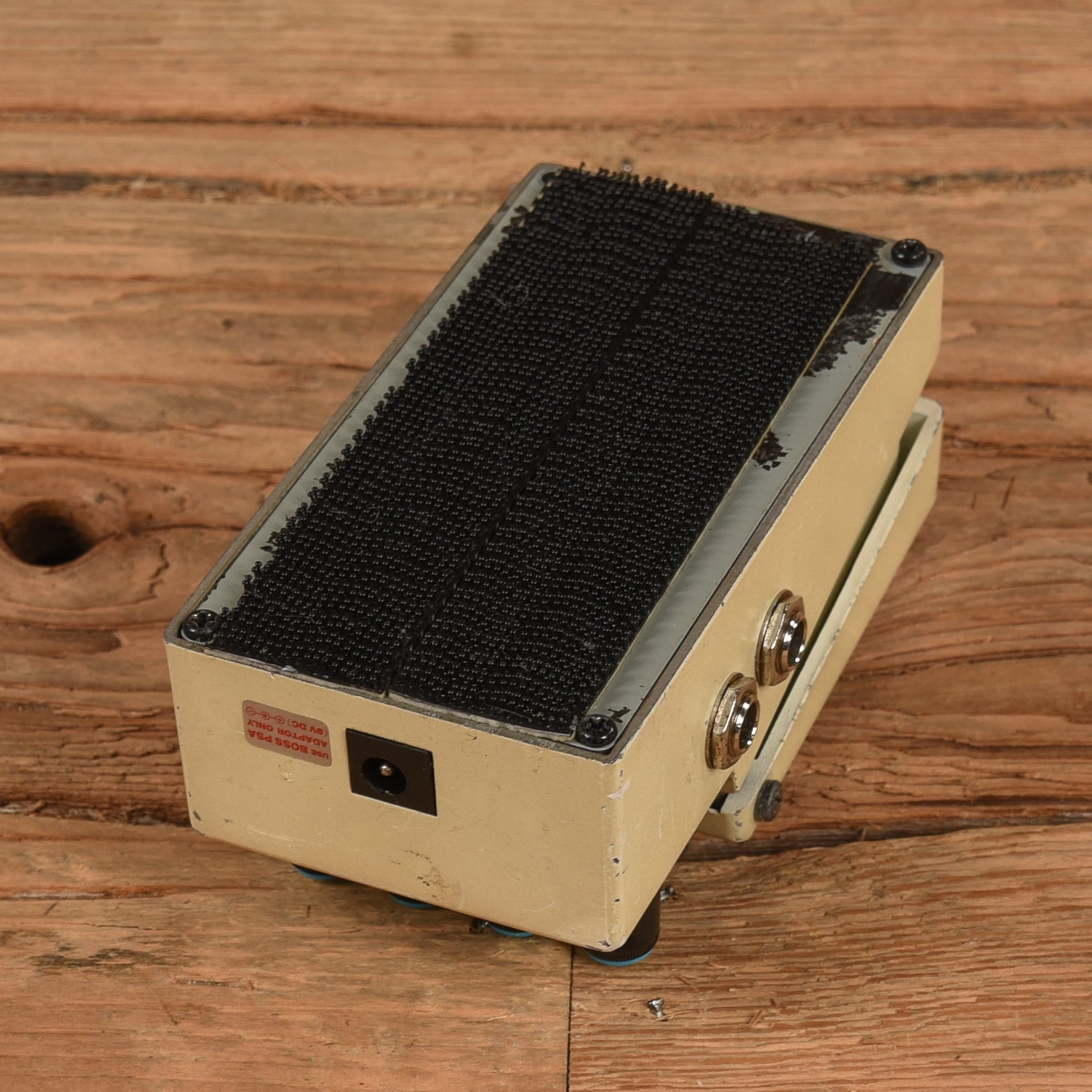 Boss DD-6 Effects and Pedals / Delay