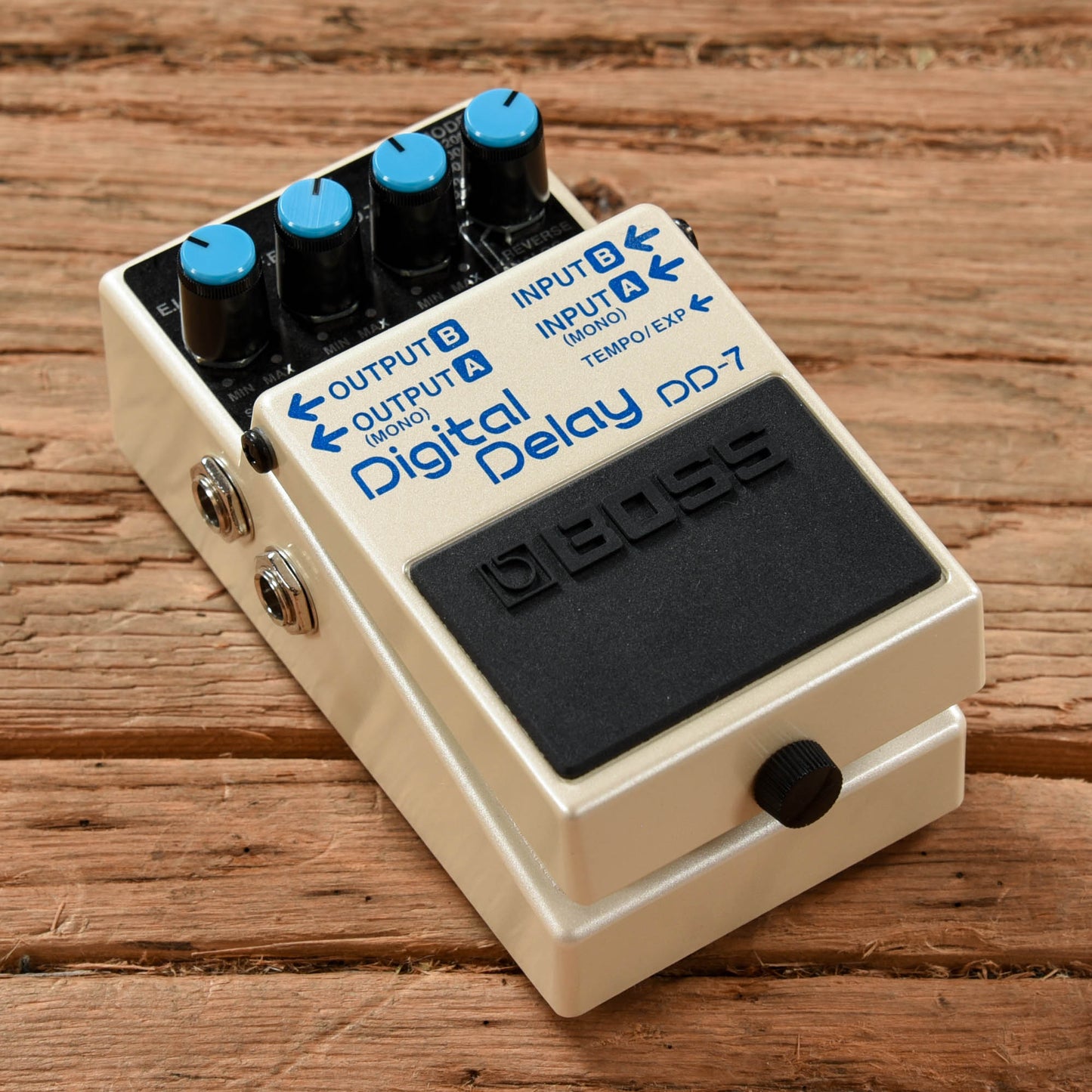 Boss DD-7 Effects and Pedals / Delay