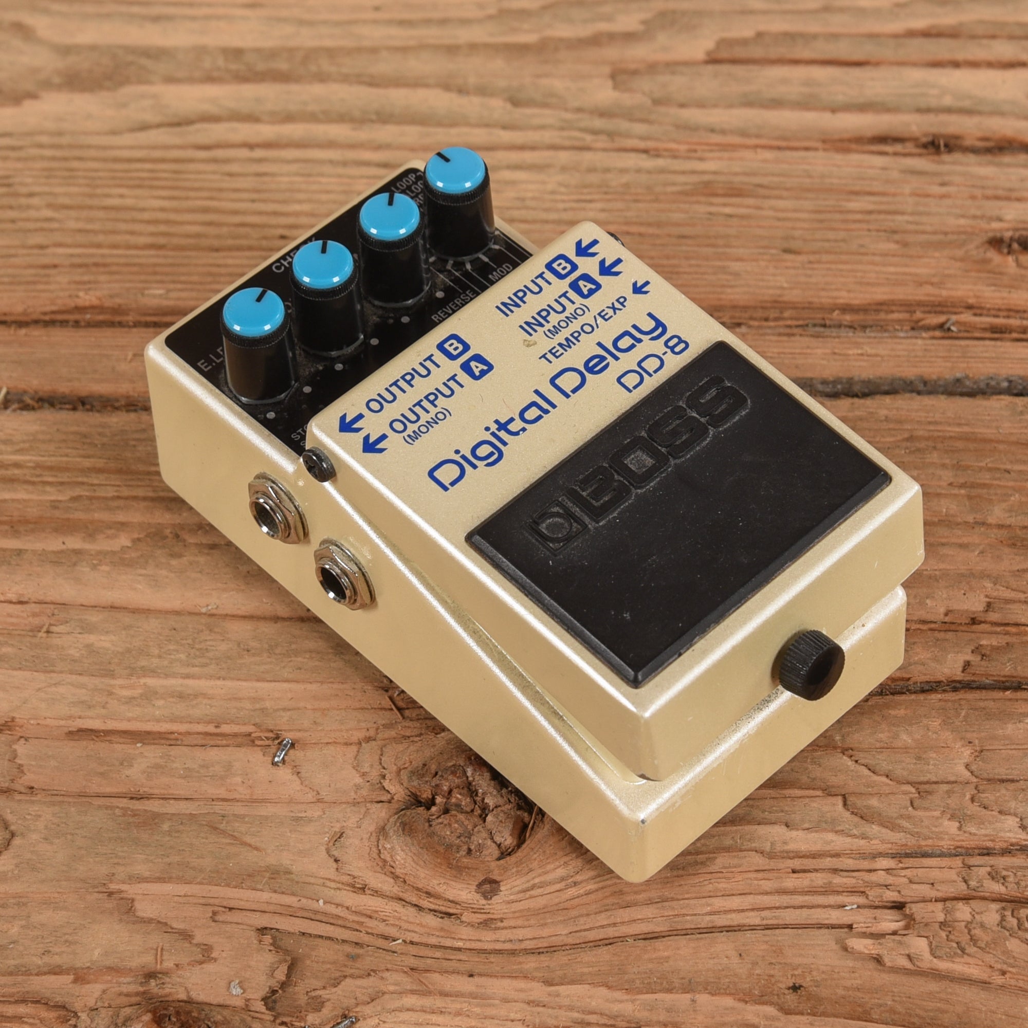 Boss DD-8 Effects and Pedals / Delay