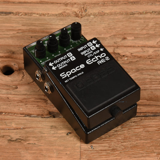 Boss RE-2 Space Echo Effects and Pedals / Delay