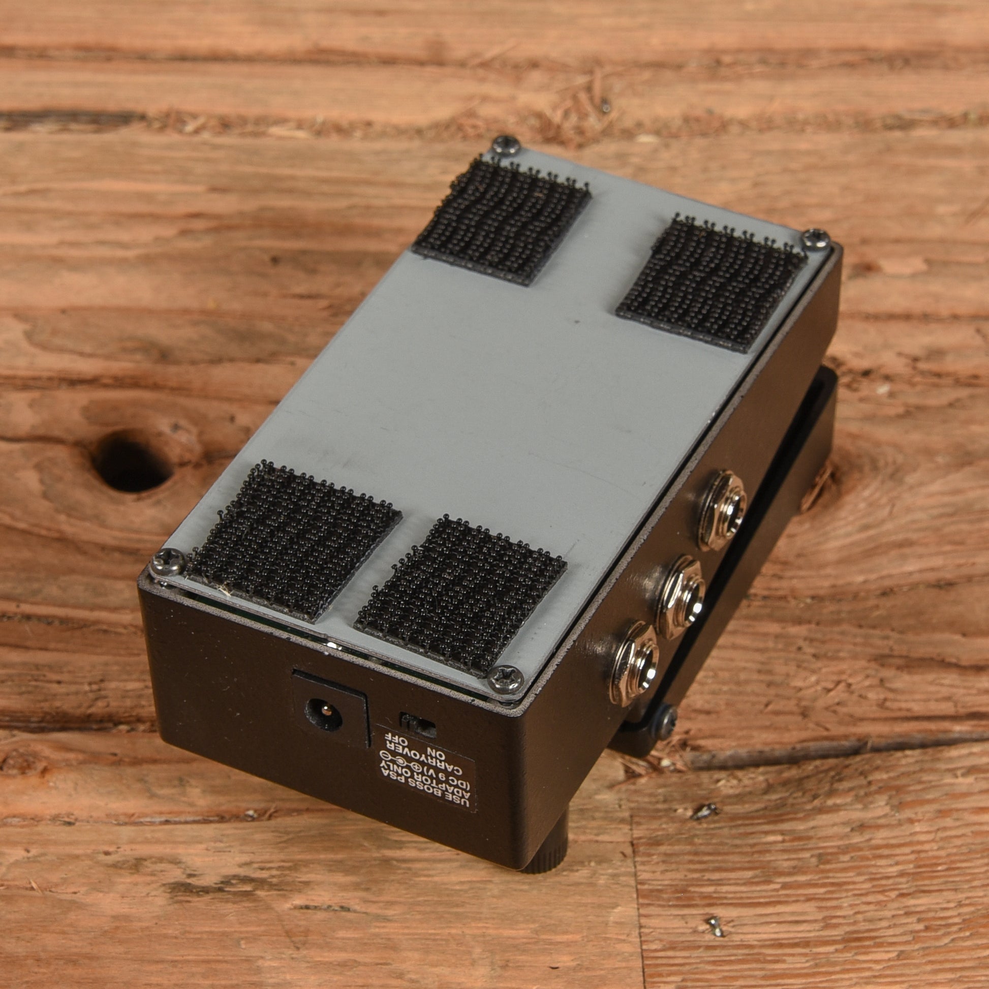 Boss RE-2 Space Echo Effects and Pedals / Delay