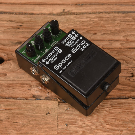 Boss RE-2 Space Echo Effects and Pedals / Delay