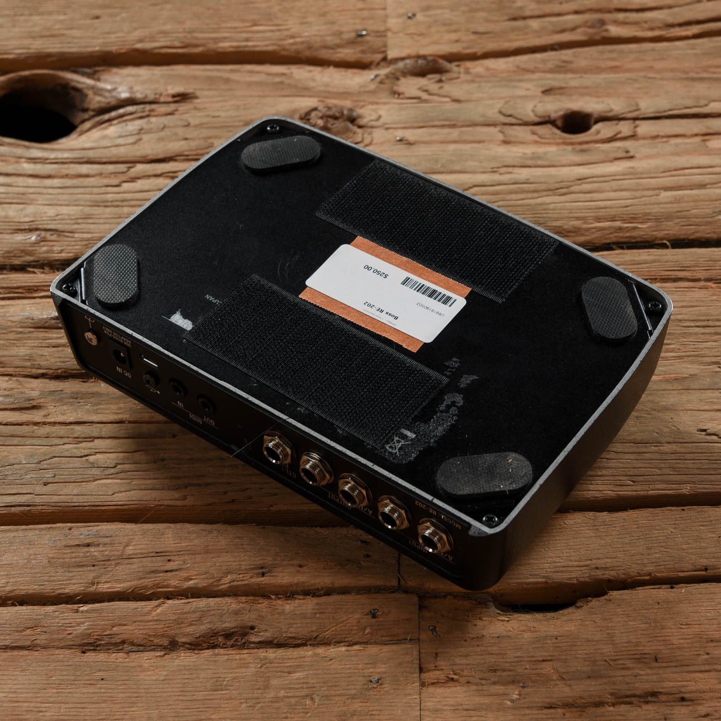 Boss RE-202 Effects and Pedals / Delay