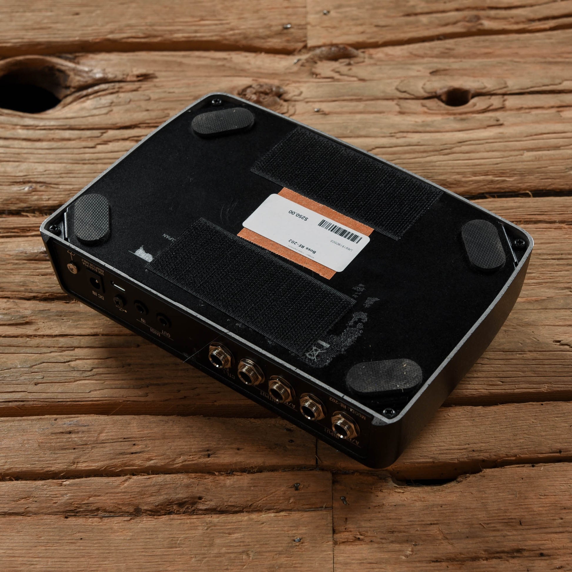 Boss RE-202 Effects and Pedals / Delay
